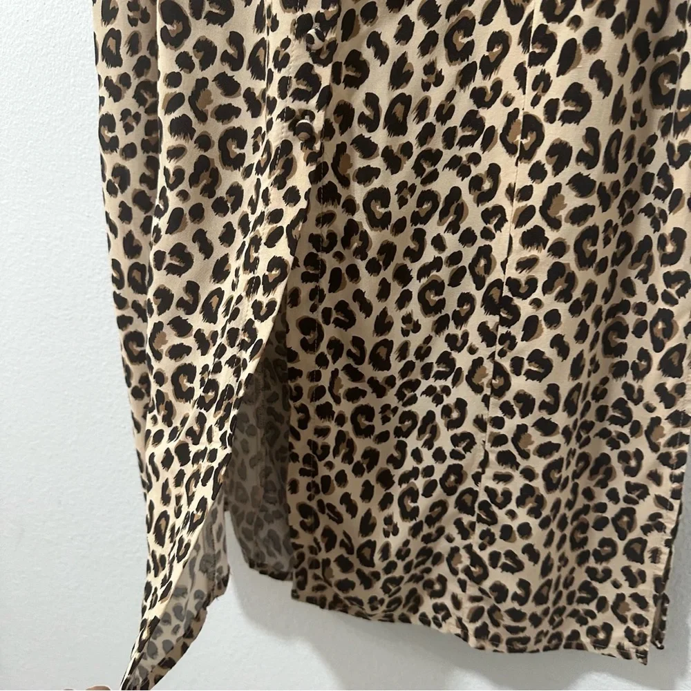 H&M buttons front
